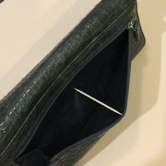 Mac & Jac (M&J) Gray Wallet - Picture 5 of 6